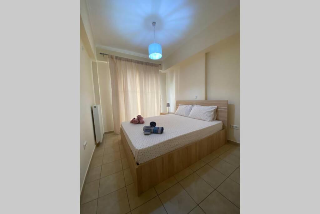 Nikitas' Apartment By The Tube Atene Esterno foto